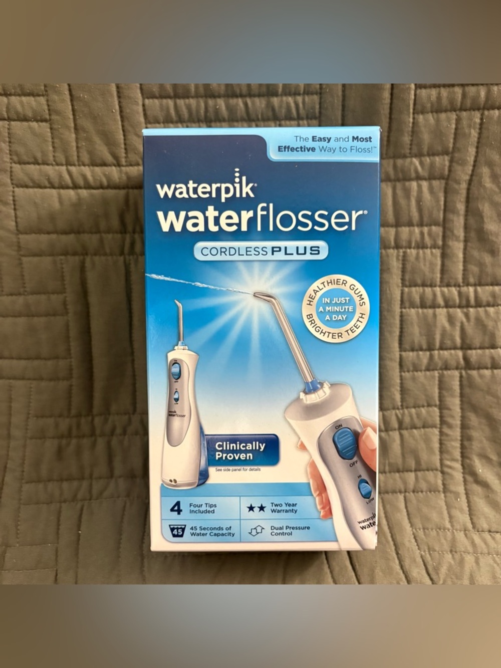 Waterpik Water Flosser Cordless Plus Model WP-450W Brand New.